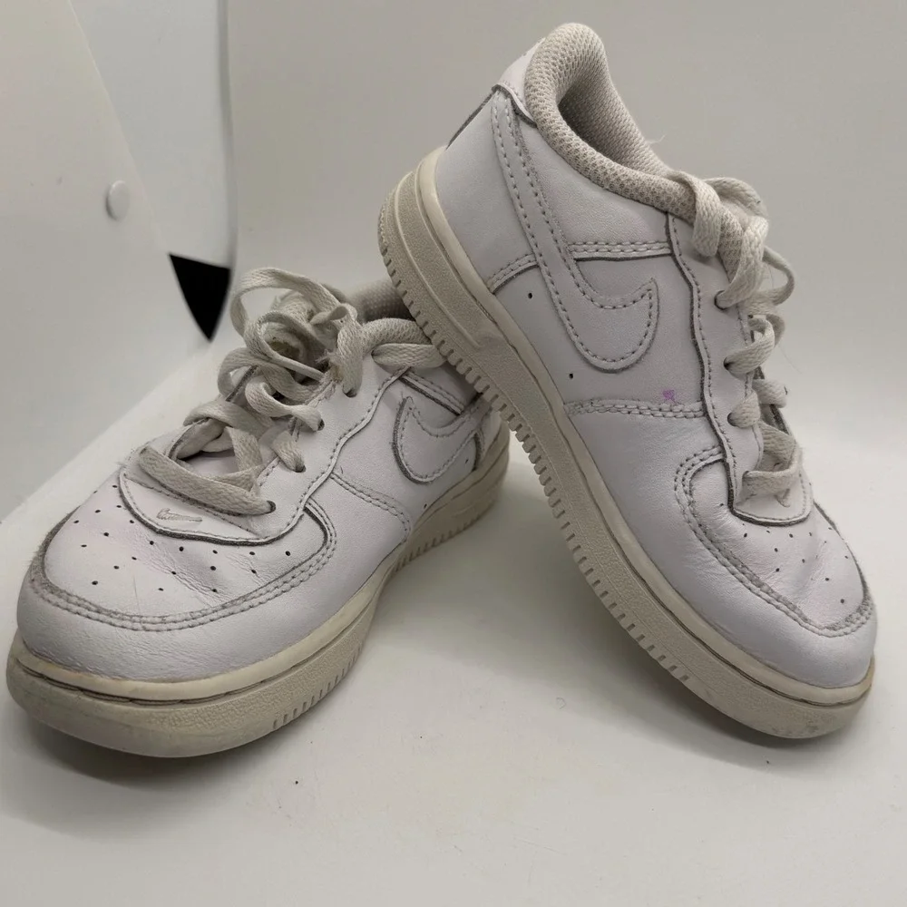 Nike Air Force 1 Low Top Kids White Leather Sneakers DH2926 111 Size 10C Unisex